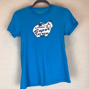vintage Elephant Car Wash T-shirt🐘